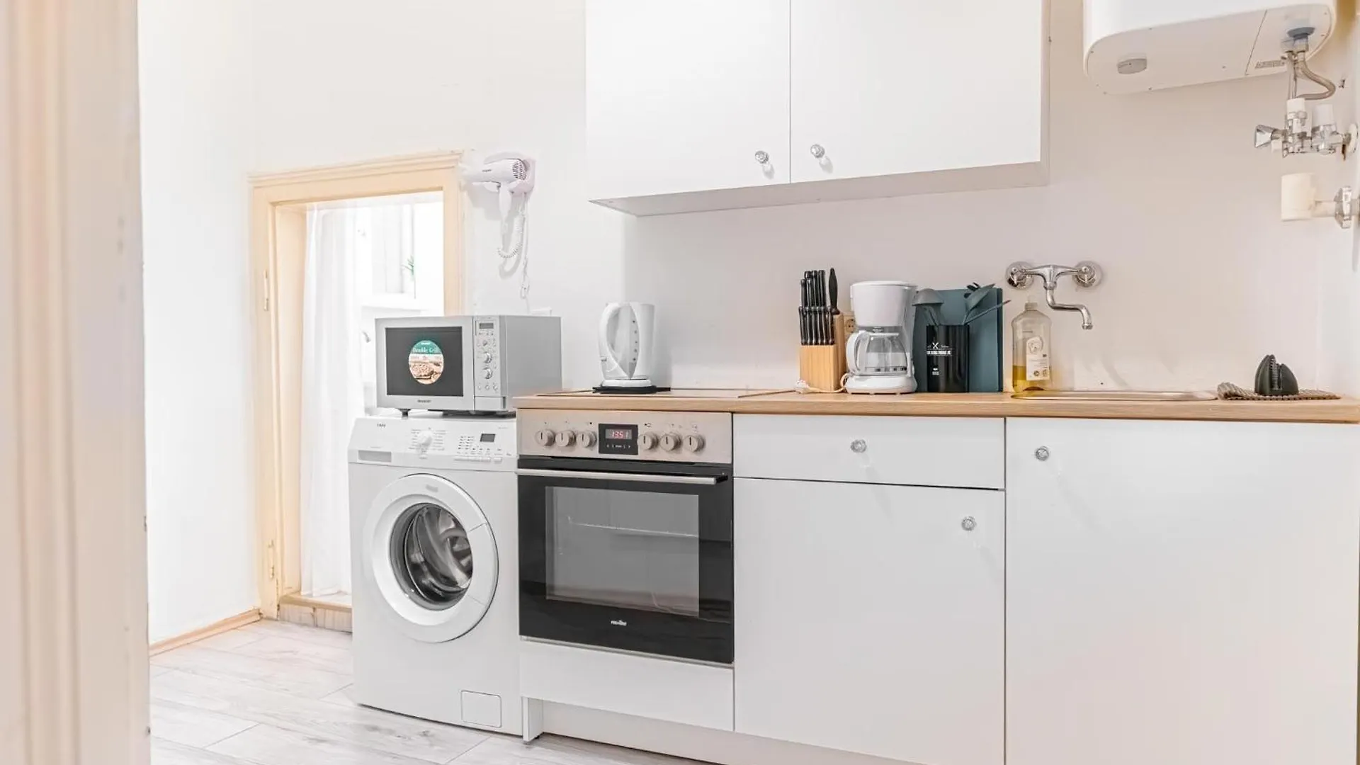 Attractive 2Br Apt Near Akh Ideal For Longstays Vienna Apartment
